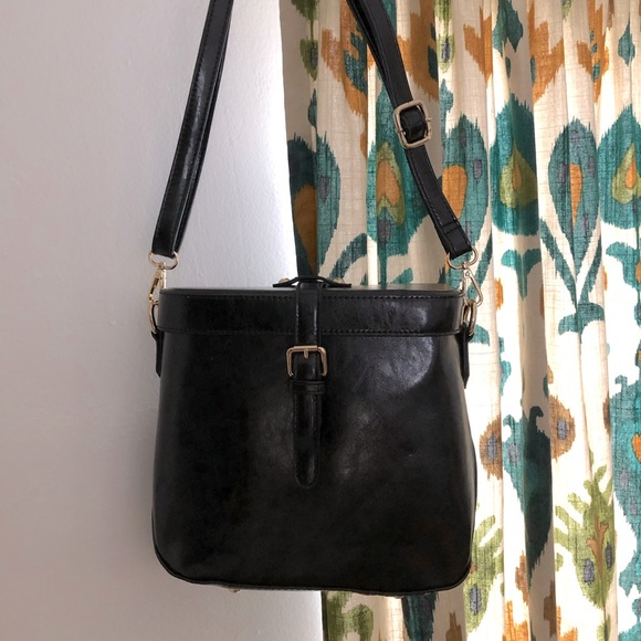 Pink Haley Handbags - Vintage Inspired Calla Crossbody